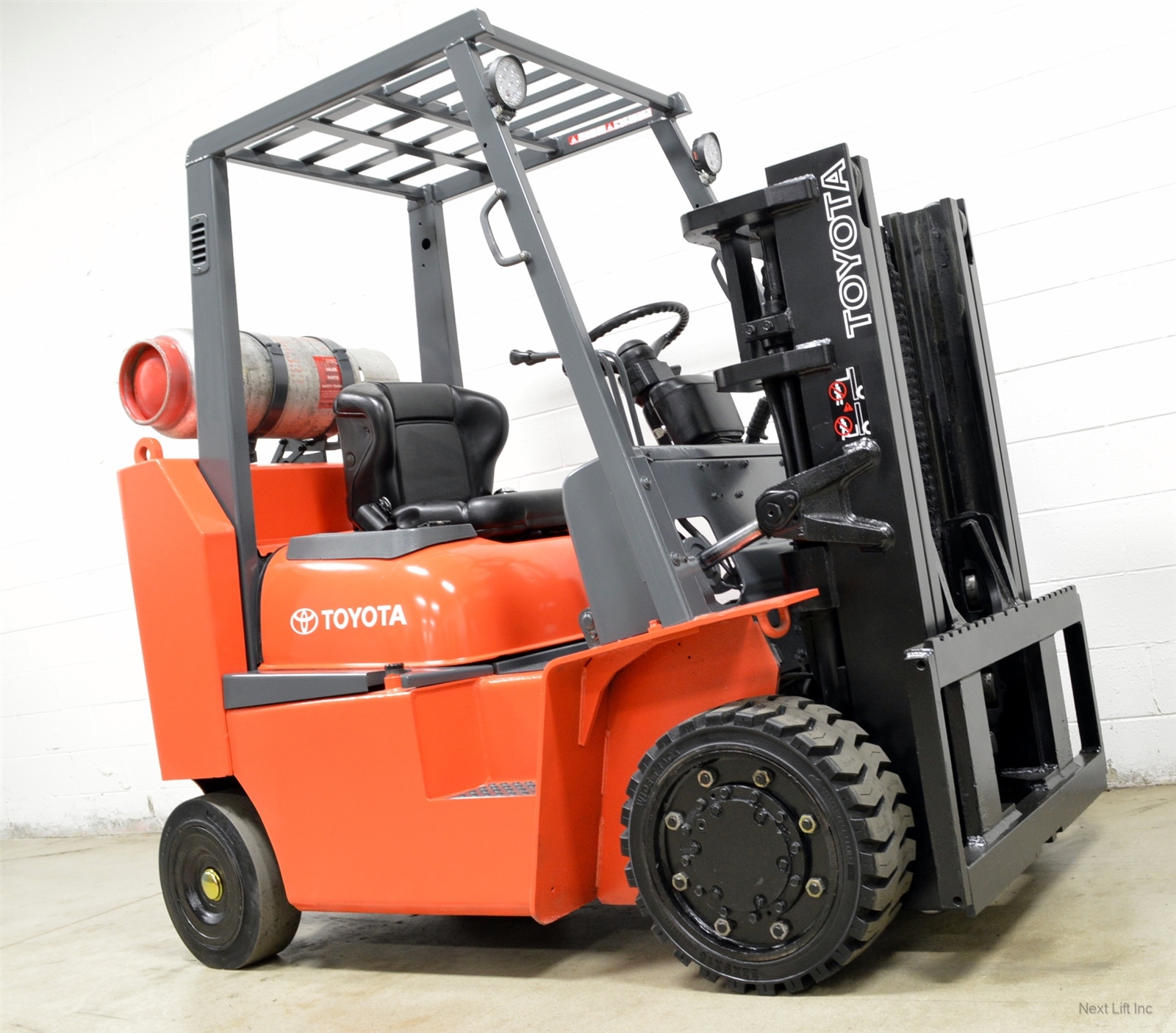 NICE! TOYOTA 8000 LB LPG FORKLIFT 8,000 LB BOX CAR SPECIAL RIGGING